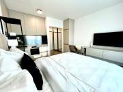 Brand New Minimalist Flat, Free Parking & Wifi