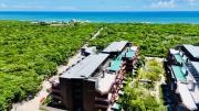 Jungle Guardian - Rooftop Pool & Beach Club in Zona Hotelera Tulum
