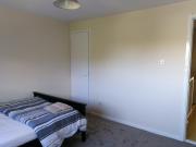 Three Bedroom Apartment Glasgow