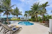 Enchanting Retreat - Pine Island Paradise - Roelens
