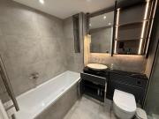 Cozy 2BR in London Core