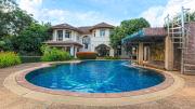 Sundrenched Oasis 7bed pool villa heart of Phuket