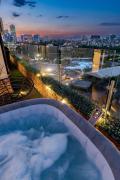 Downtown Floreasca Penthouse w Jacuzzi&Terrace