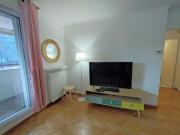 2BR Salon Parking La Défense 10 min walk to metro, Parking