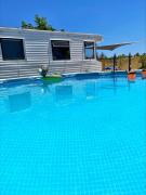 Nefelis Dollhouse Caravan 3 minutes from Geroskipou Beach