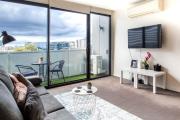 Clarendon Heights - South Melbourne 2 Bedroom w Parking