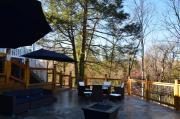 Honeycombs Suite with Hot Tub! Pigeon Forge TN