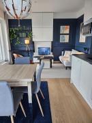 1 bedroom apartment with city views