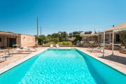 HelloAPULIA - Trulli di Leo - Private Pool, Sea View and Pet-Friendly Garden HelloAPULIA - Trulli di Leo - Private Pool, Sea View and Pet-Friendly Garden