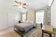 Cozy Studio Mins to JPS, Medical City, Historic District, Zoo, Water Garden