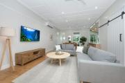 Grand 4BR Queenslander on Harold Sleeps 7