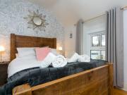 Cottage close To Coastal Path & Puffin Island Pass the Keys