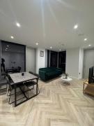 2 bed Lux Apartment City centre