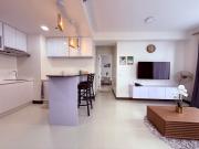 Bright & Cozy High-Rise Condo