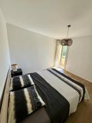 Grand appartement neuf à côté des plages