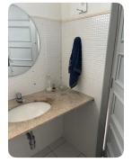 Quarto em área nobre central da cidade