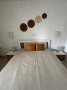 Fantastic two bed apartment close to the beach