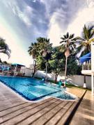 Villa con piscina y jacuzzi privados