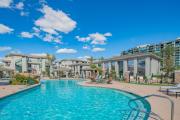 Scottsdale Stay , Steps from Westin Kierland, Pool & Parking- N390