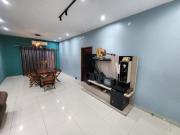 Casa con patio y quincho en Cambyreta Itapua