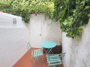 Cozy 2BR w Patio & Private Entry – Santos | By Airnest