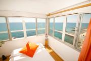 Estudio frente al mar con preciosas vistas
