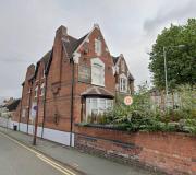 Stylish Studio Apartment with Free Parking in Wolverhampton 5min walk to City Centre