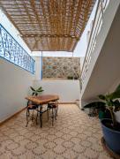 Oasis urbaine avec terrasses panoramique sur le toit