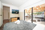 Luxury RiverFront By Renzzi