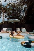Sagres Queenscliff, Designer Oceanfront Escape with Pool & Sauna