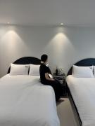 Moa stay 5minute from DDP Station