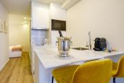 Magnolia 1 Luxury with AC Metro Downtown Porto