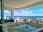 Penthouse on the beach, Jacuzzi with 3 bedrooms