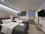 MetroSide & Concert Hall Studio by ΜΡS