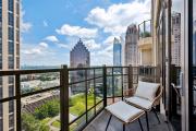3BR Penthouse Highrise Central & Luxe