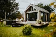 The Sound of Silence - romantic tiny house near Riga