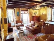 Demeure du XIIIe-XIVe s. dans la cité médiévale.