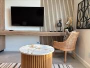 Modern Studio in Menlyn Maine