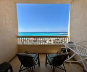 شقة بإطلالة بانورامية على البحر في مطروح استمتع بأجمل منظر في مطروح شقة بإطلالة بانورامية على البحر في مطروح استمتع بأجمل منظر في مطروح