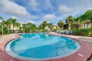 3 Mi to Siesta Key Beach Condo with Heated Pool!
