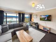 Alpine Mountain View 44