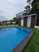 Private Resort in Alfonso