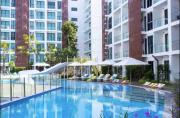 The one E pool view facing the large swimming pool community 3 minutes walk to Central Festival