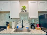 NEW - Mins to Manchester - Concord - Riverfront