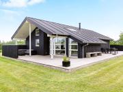 8 person holiday home in Brovst-By Traum
