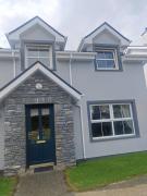 Gorgeous 3 bedroomed house 17 sheen view