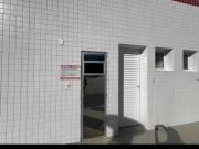 Apartamento com piscina a 200m da praia Toninhas