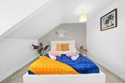 The Sunshine Loft - Vibrant Stay Hideaway