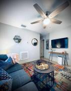 01 Best of FLL - Cozy 2 Bdrm Apt