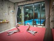 ในสวนรัตนมณีรีสอร์ท